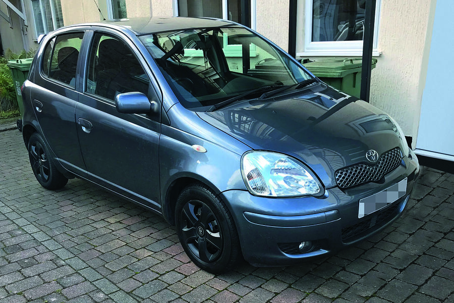 7 Toyota yaris front