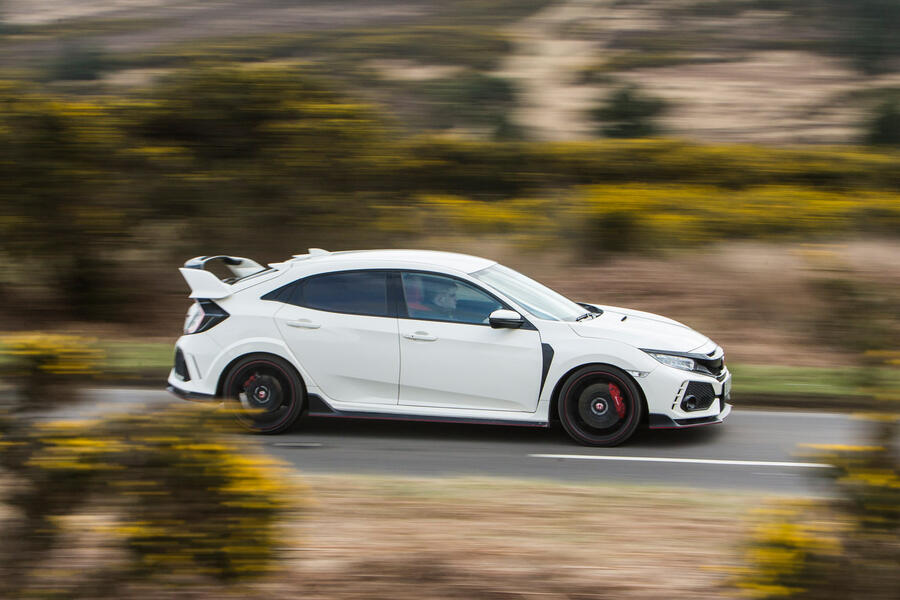 8 Honda civic type r hero side