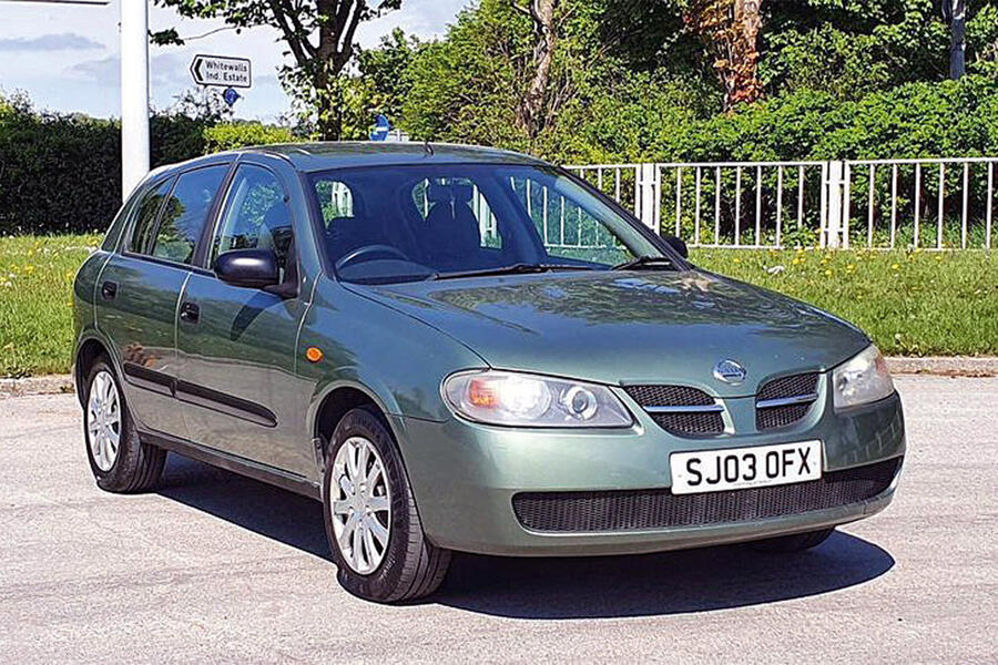 8 Nissan almera static front