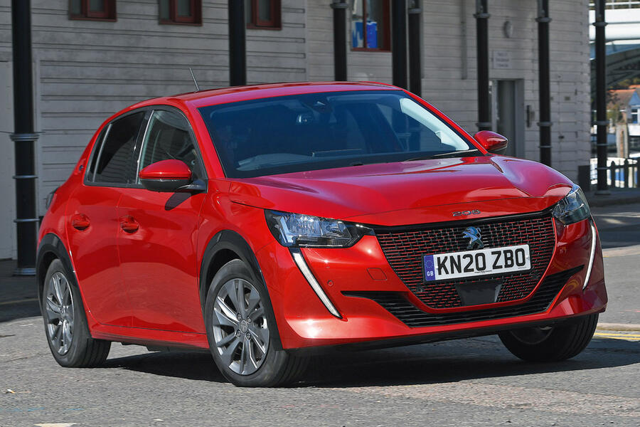 8 Peugeot e 208 front