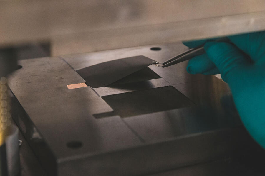 85 We built a battery tweezers