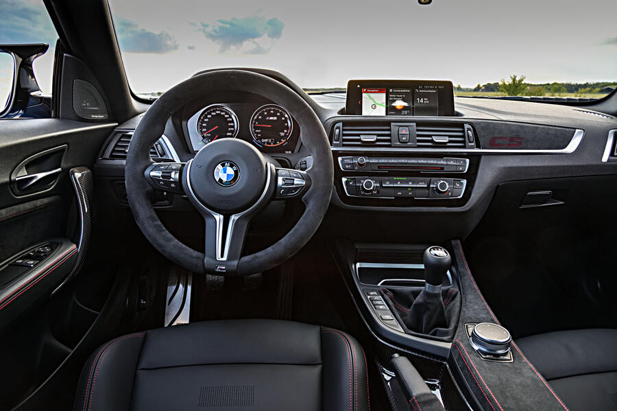 86 Bmw cs 2019 official press dashboard