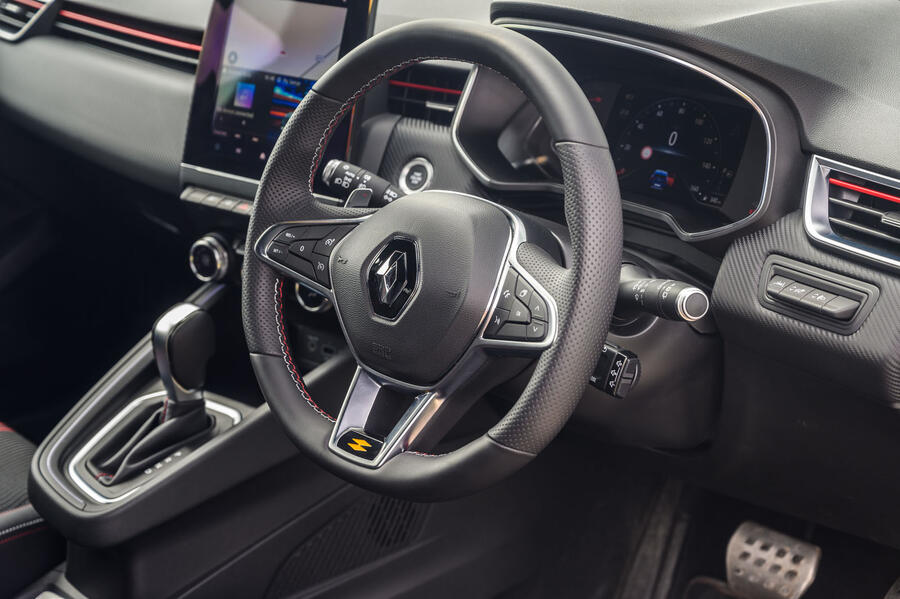 86 Renault clio rsline 2020 lt dashboard