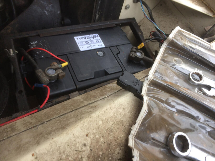 8 Land rover series 3