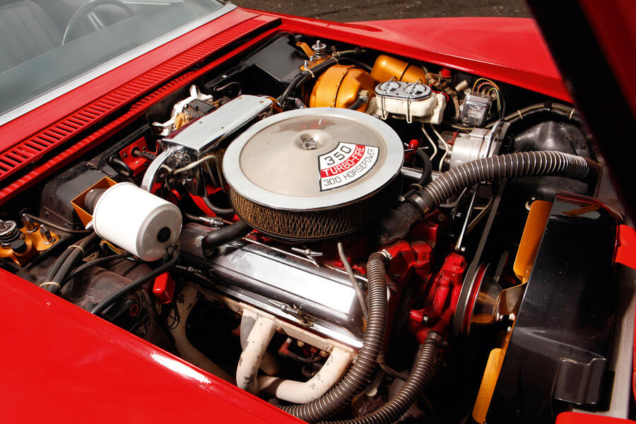 9 Chevrolet corvette c3 engine