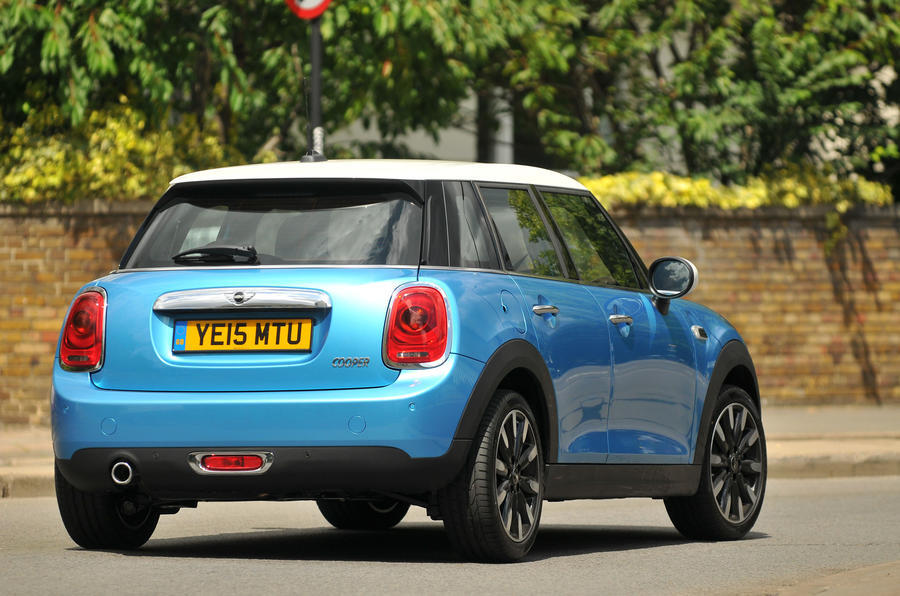 9 Mini 5 door cooper rear