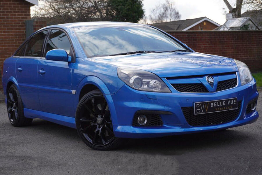 9 Vauxhall vectra vxr static front
