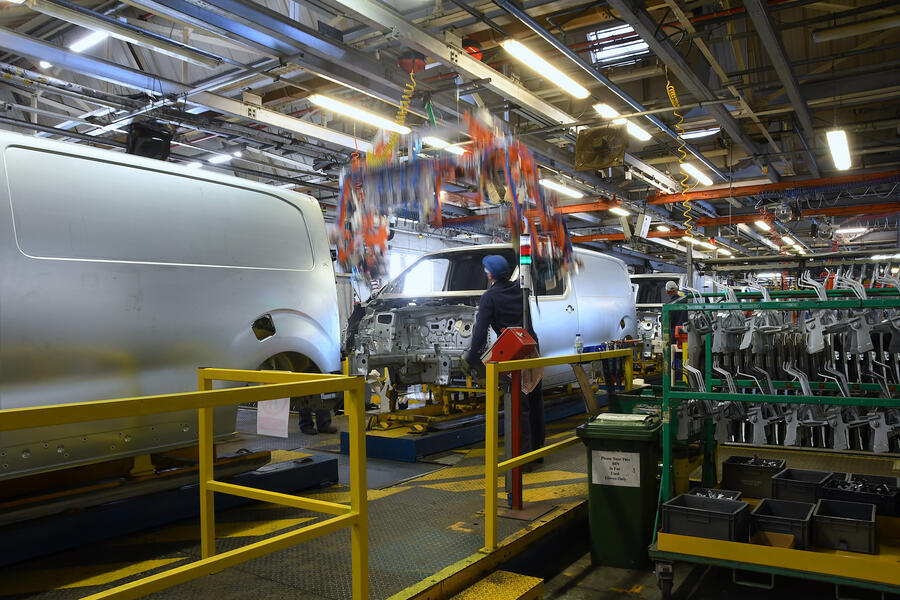 91 Analysis uk industry bounching back vauxhall luton