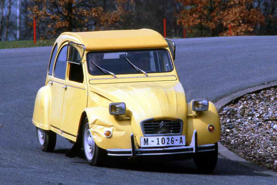 91 Worst bond cars ever list 2021 citroen 2cv