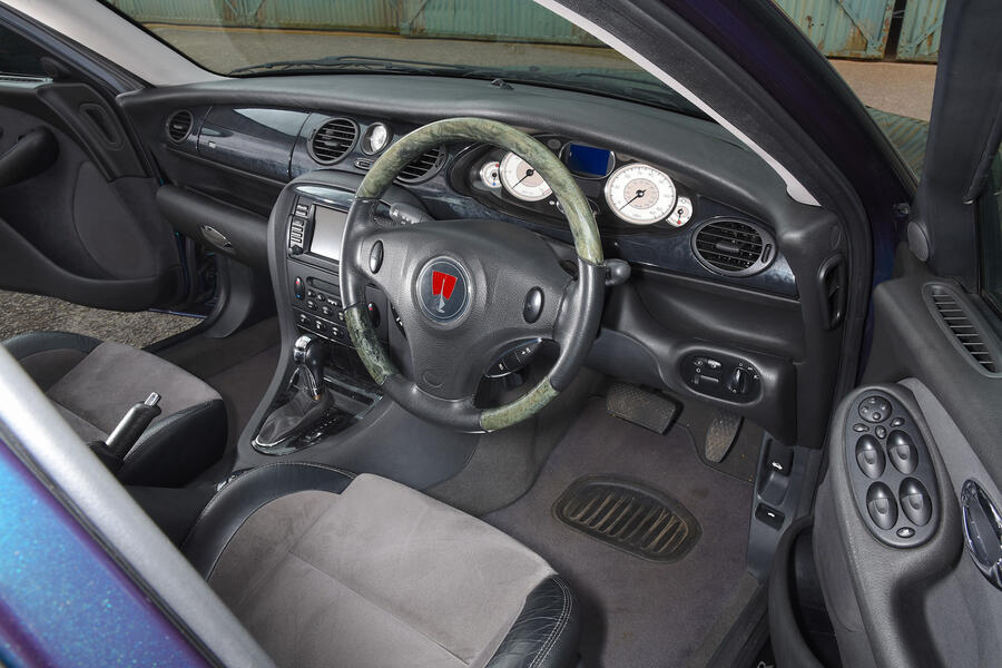 93 Rover 75 used buying guide interior black