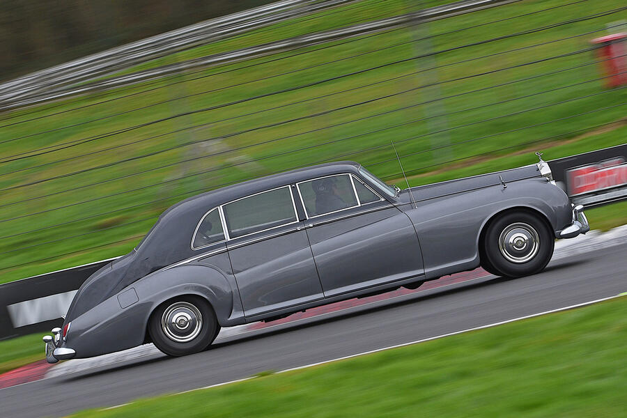 95 Brands hatch ev records feature rolls side pan