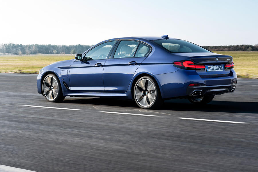 97 Bmw 530e 2020 facelift official tracking rear