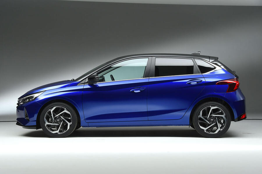 98 Hyundai i20 2020 studio hero side
