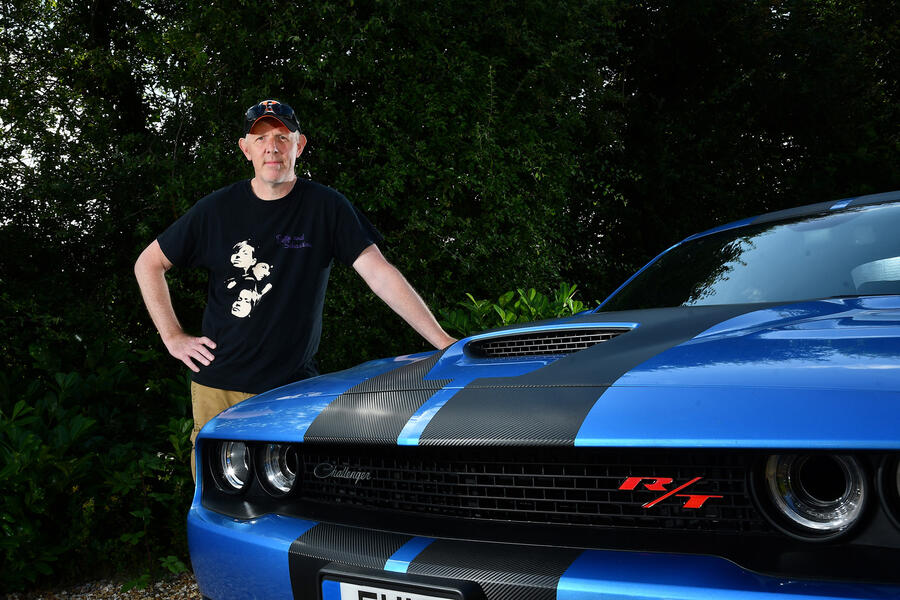 98 Keeping up with the neighbours charger