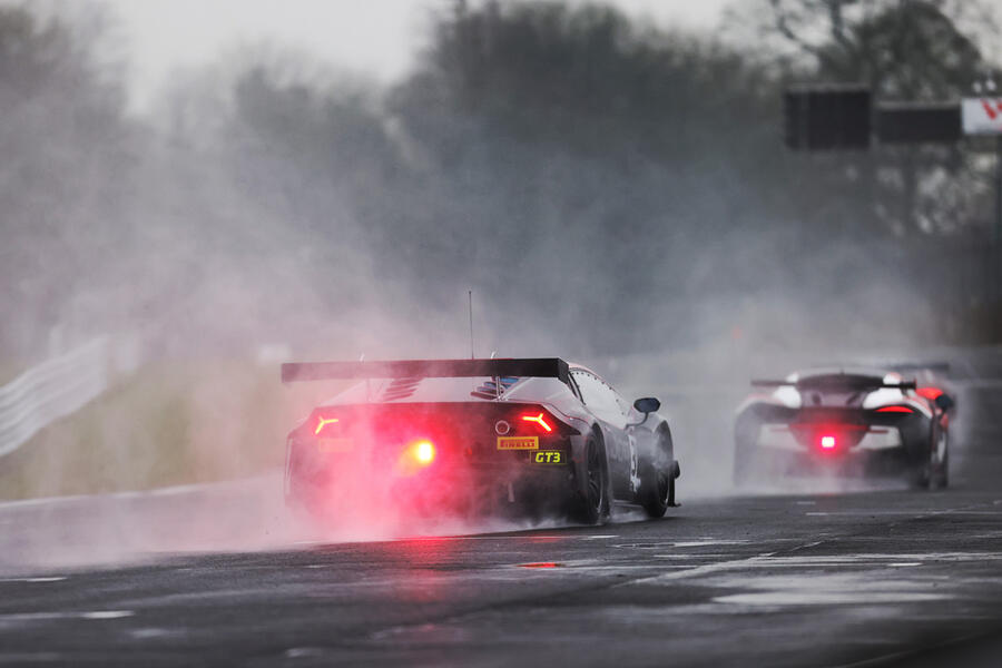 98 Lamborghini huracan gt3