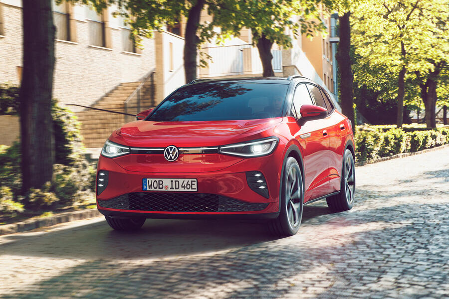 98 Vw id 4 gtx official images tracking nose