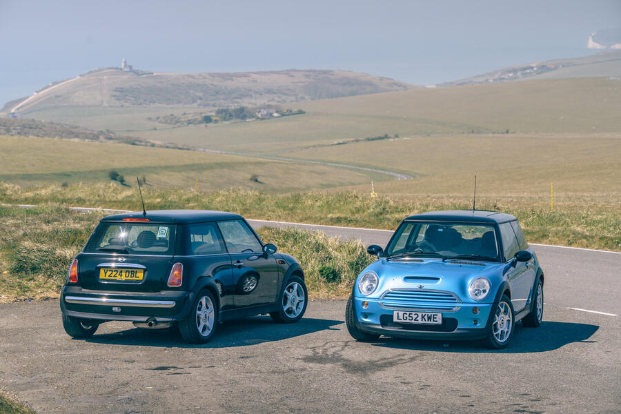994 y reg minis collection pair