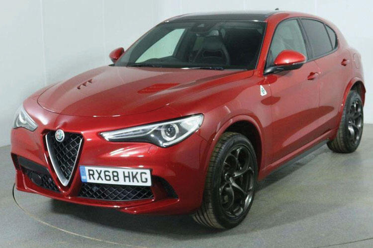Alfa romeo stelvio quadrifoglio