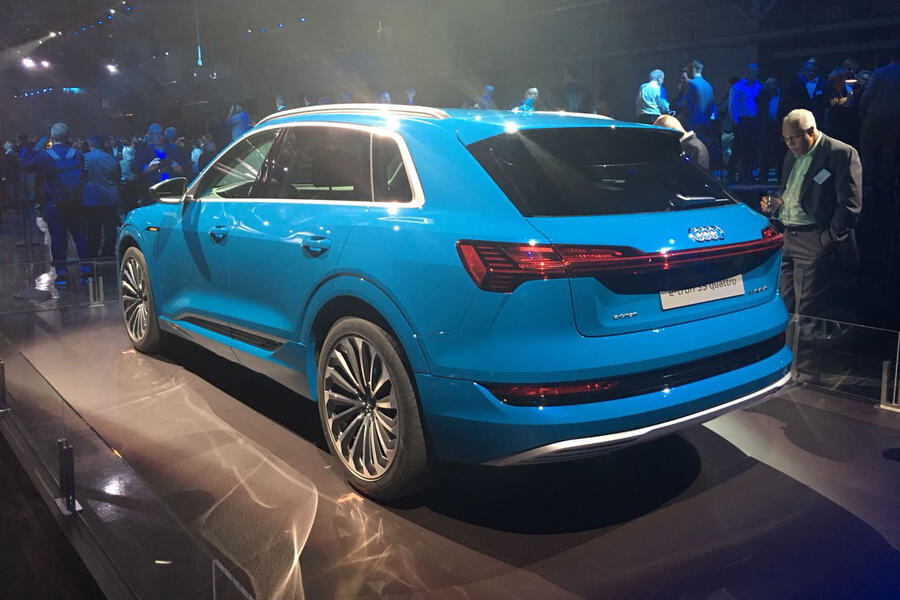 Audi e tron reveal blue static 1