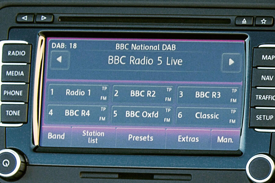 Cropped radio