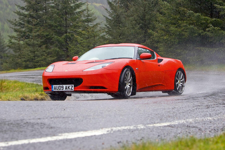 Evora 0