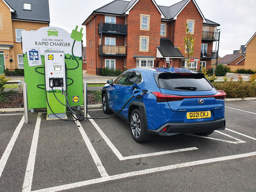 Jw lexus ux300e charging