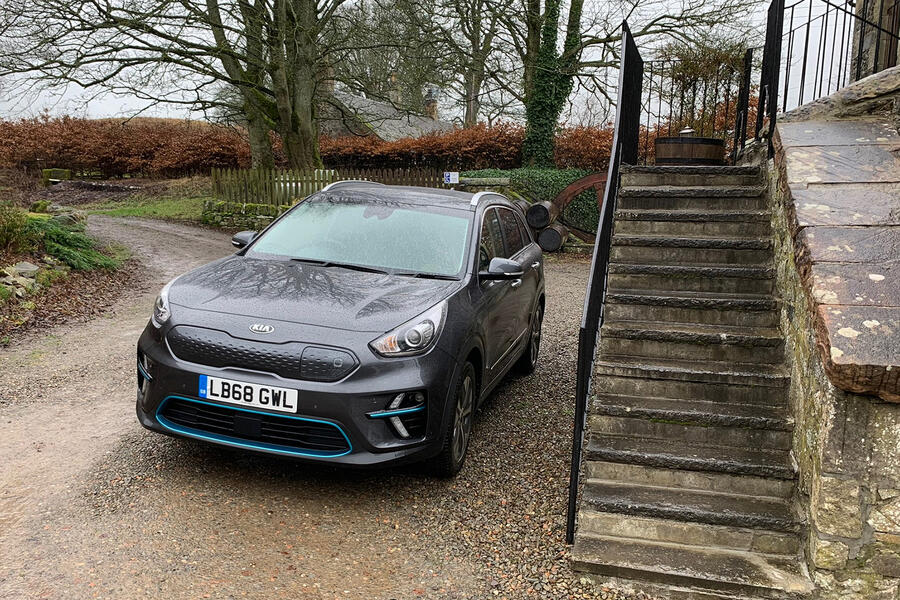 Kia e niro to edinburgh stairs