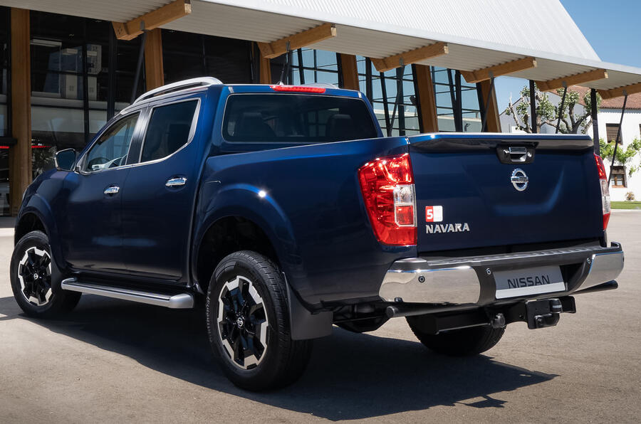 Nissan navara double cab blue   rear