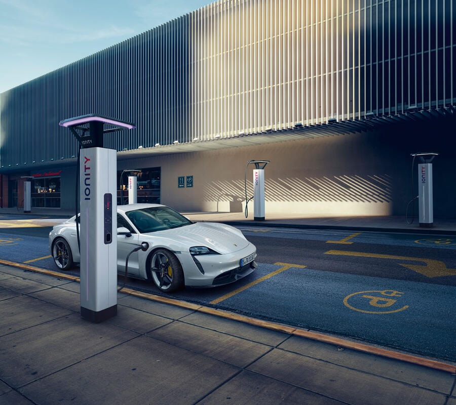 Porsche taycan 0874