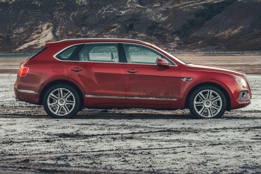 Rp   bentayga iceland 25