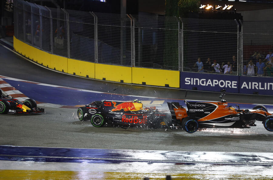 Singapore crash 4