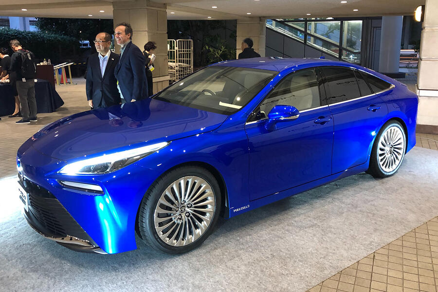 Toyota mirai concept at tokyo motor show 2019 2