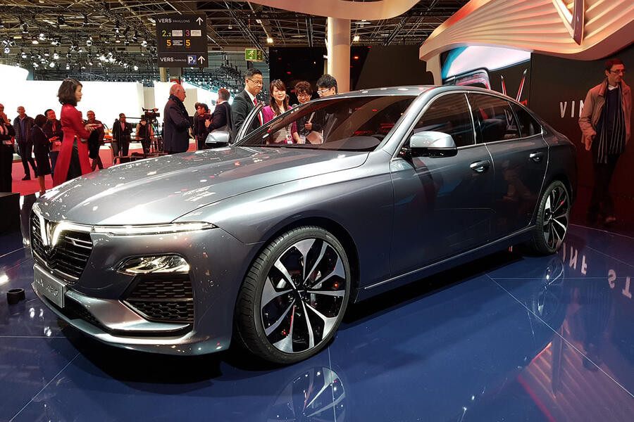 Vinfast saloon paris 2018 2 0