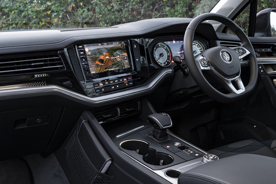 Volkswagen touareg gains 340 ps petrol v6 2