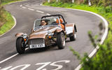 01 Caterham Super Seven 2000 FD 2022 lead front