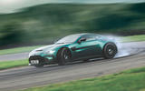 44 aston martin vantage v12 render 0