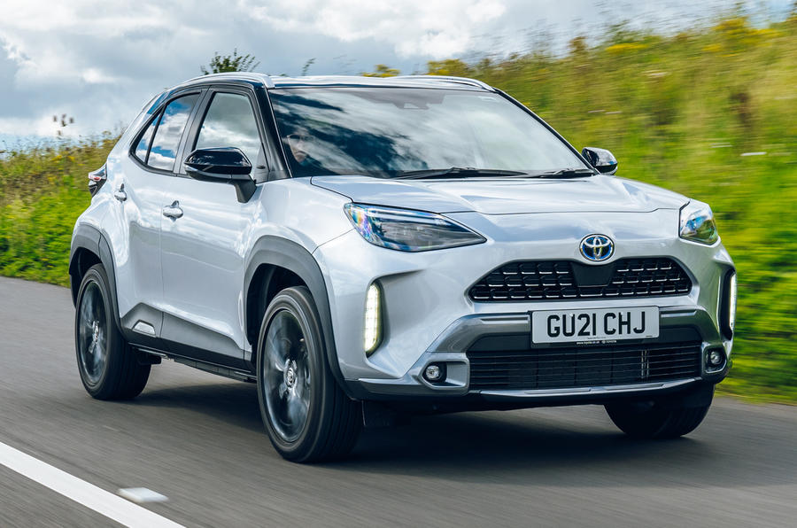 1 Toyota Yaris Cross 2021 UK FD hero front