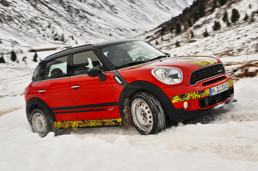 Mini Countryman JCW prototype