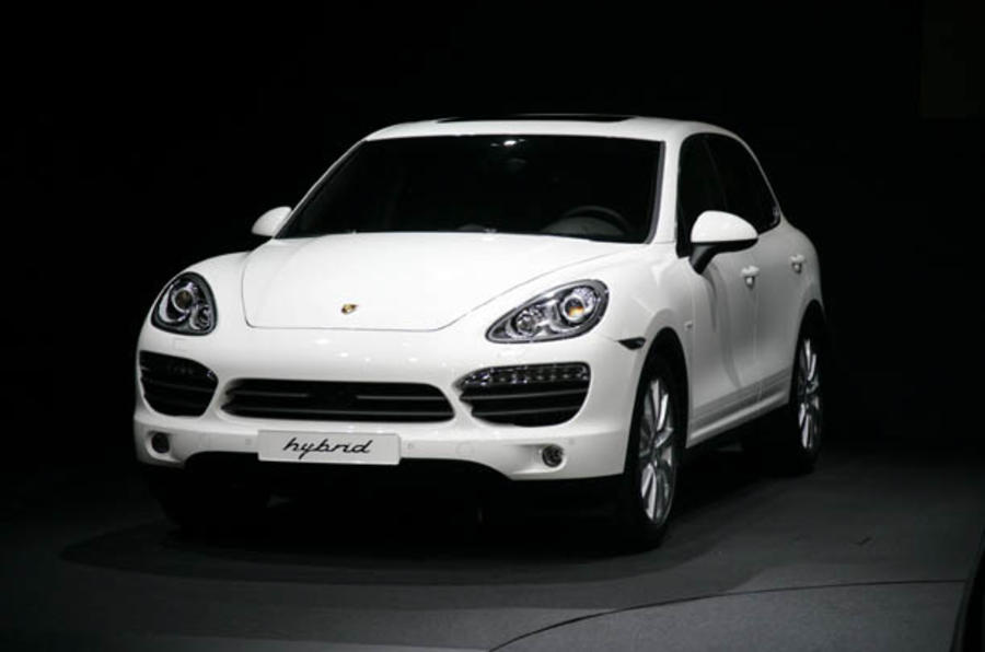 Porsche Cayenne - pics and video