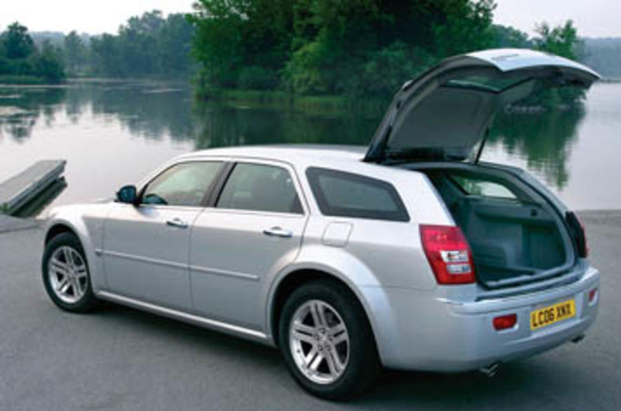 Chrysler 300C (05-)  3.0 V6 CRD 5dr Touring