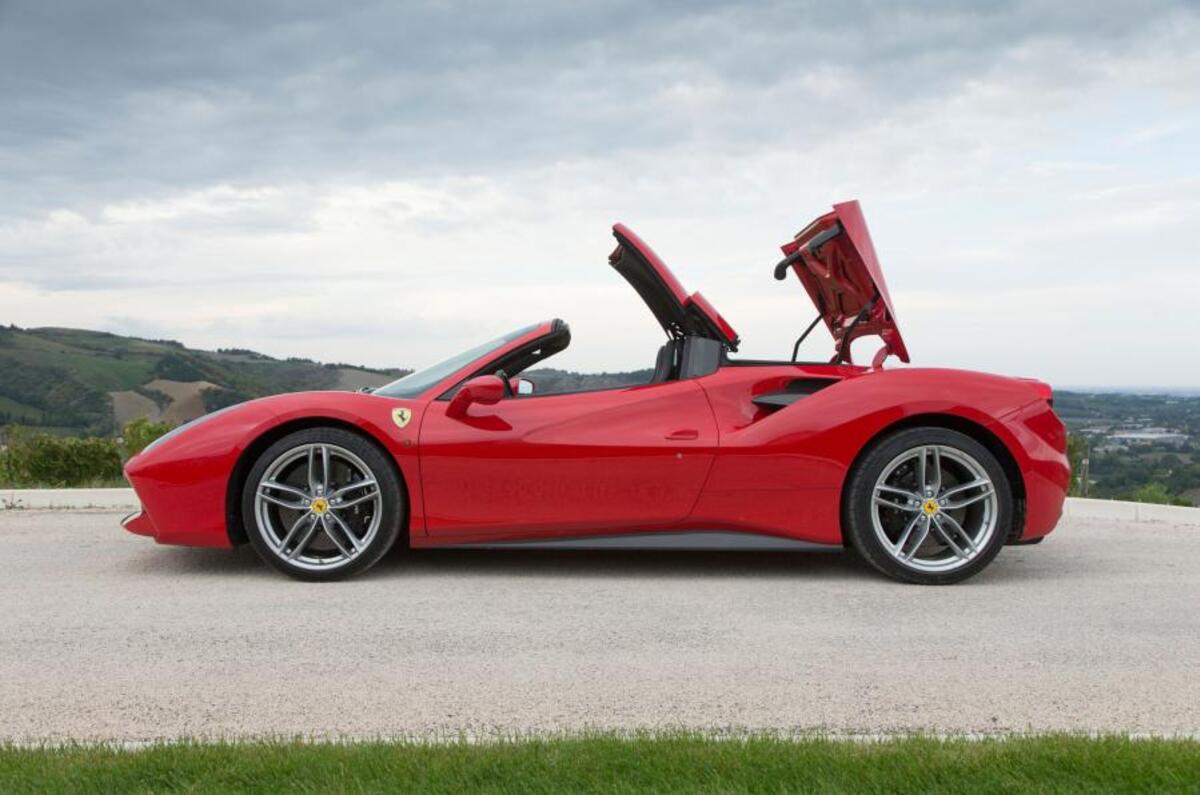 488 Spider a 0166