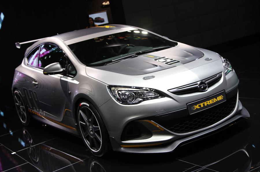 Vauxhall Astra VXR Extreme revealed – updated with video