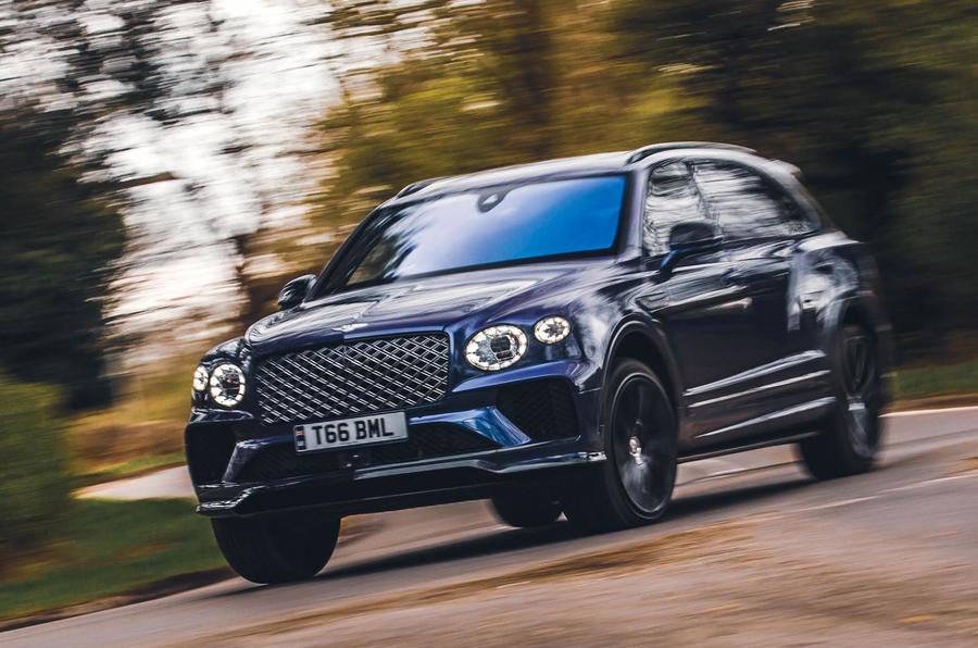 bentley bentayga mulliner ewb review 202401 front cornering