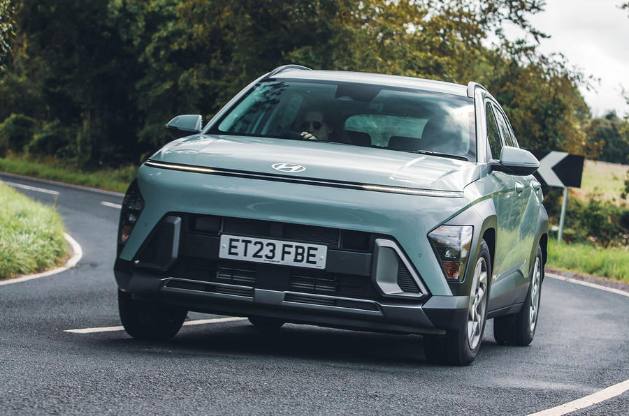 hyundai kona review 2023 01 cornering front