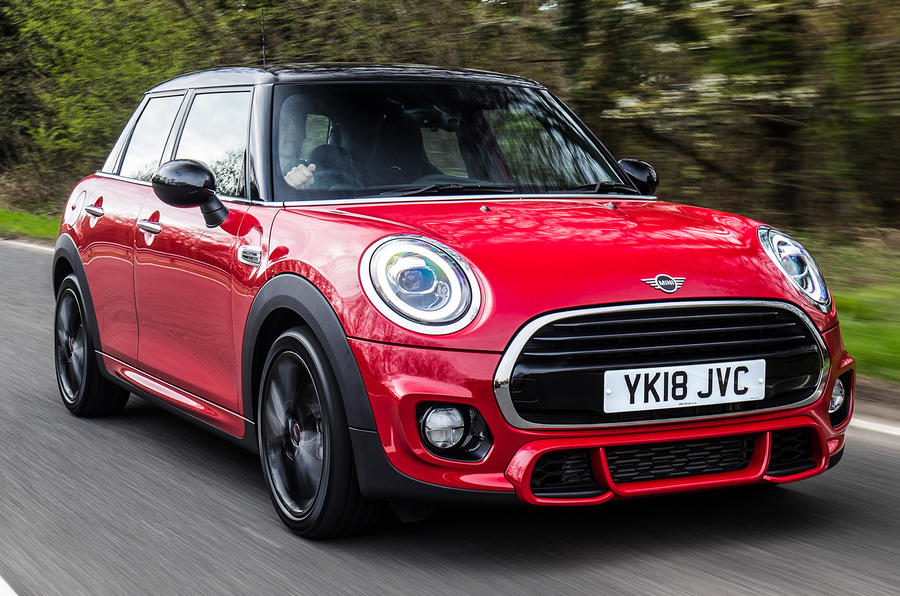 Mini Cooper 5dr 2018 UK review hero front