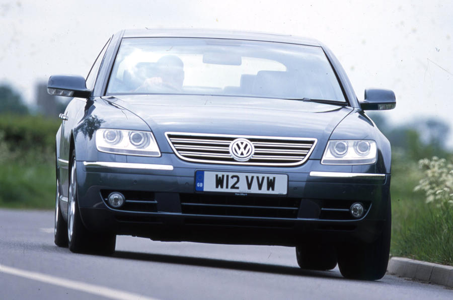 Volkswagen Phaeton W12 2003 front tracking cornering