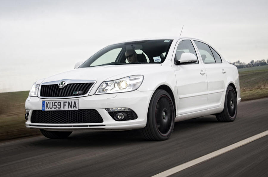 Skoda Octavia vRS - hero front