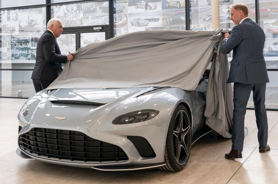 Aston Martin V12 Speedster - static front