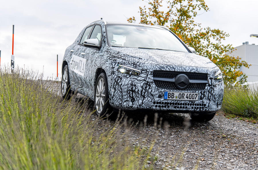 Mercedes-Benz GLA prototype ride 2019 - hero front