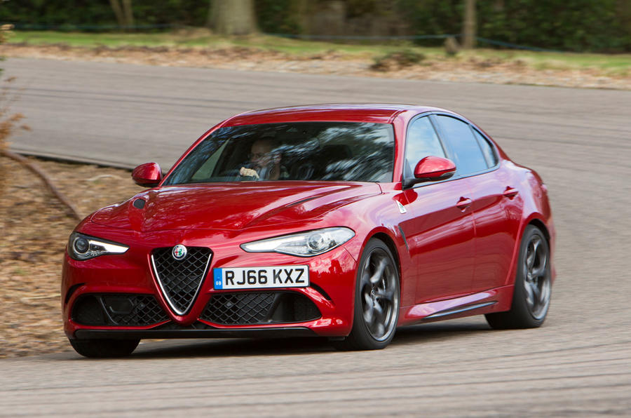 Alfa Romeo Giulia QV front three quarter 2